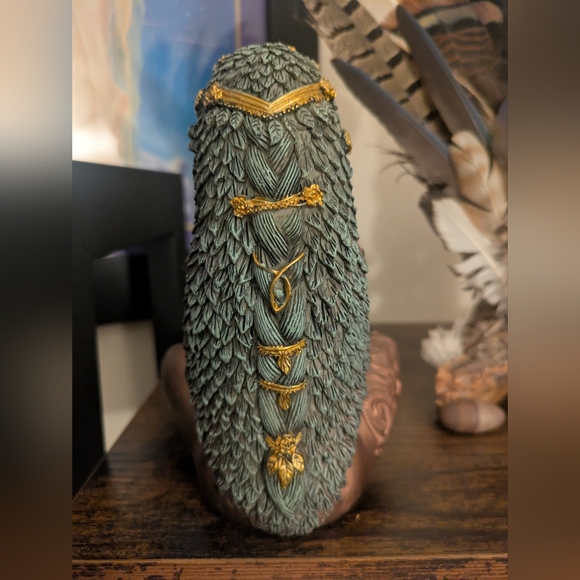 Gaia Fertility Statue - Picture 9 of 9